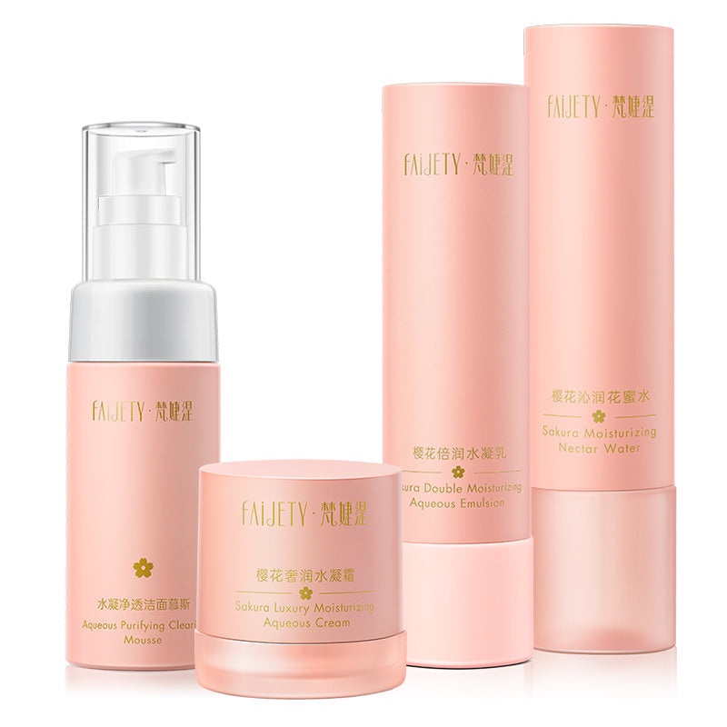 Four products of the cherry blossom series, cherry blossom cream, cherry blossom cleansing foam, cherry blossom water and cherry blossom milk.